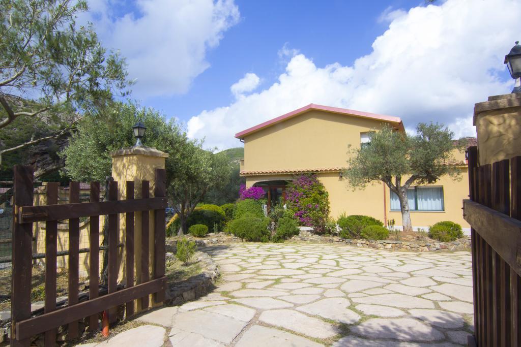 Agriturismo Sa Rocca Iglesias Exterior photo